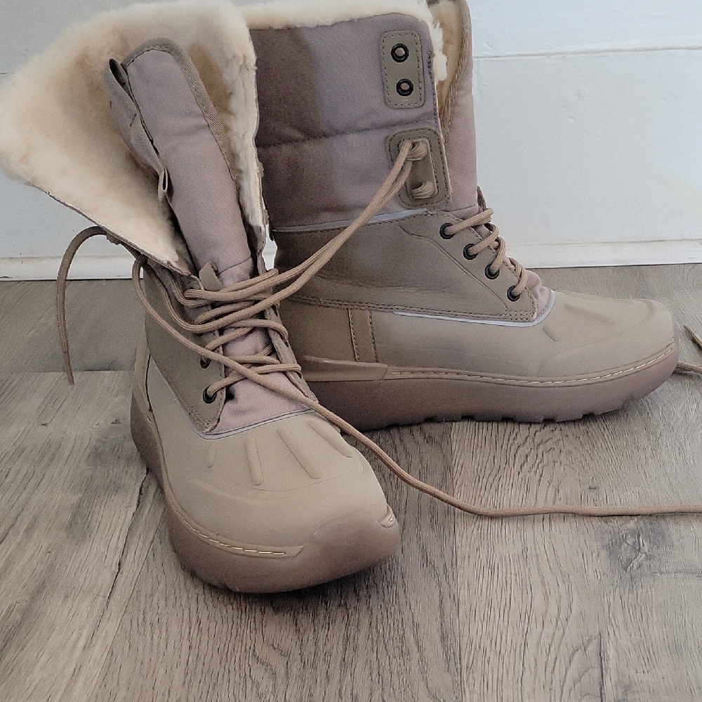 UGG Beige Winter Boots with Fur Lining